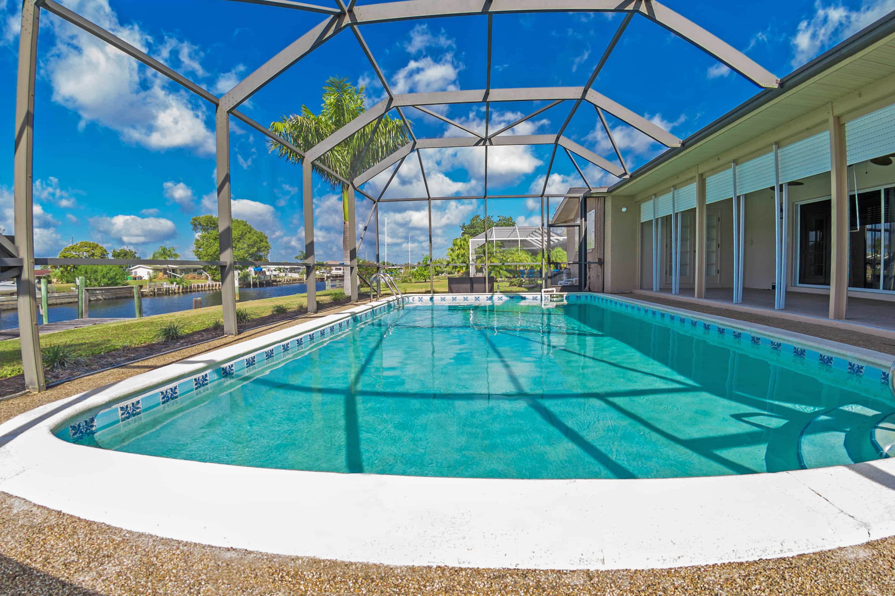 Screen enclosure in Apopka